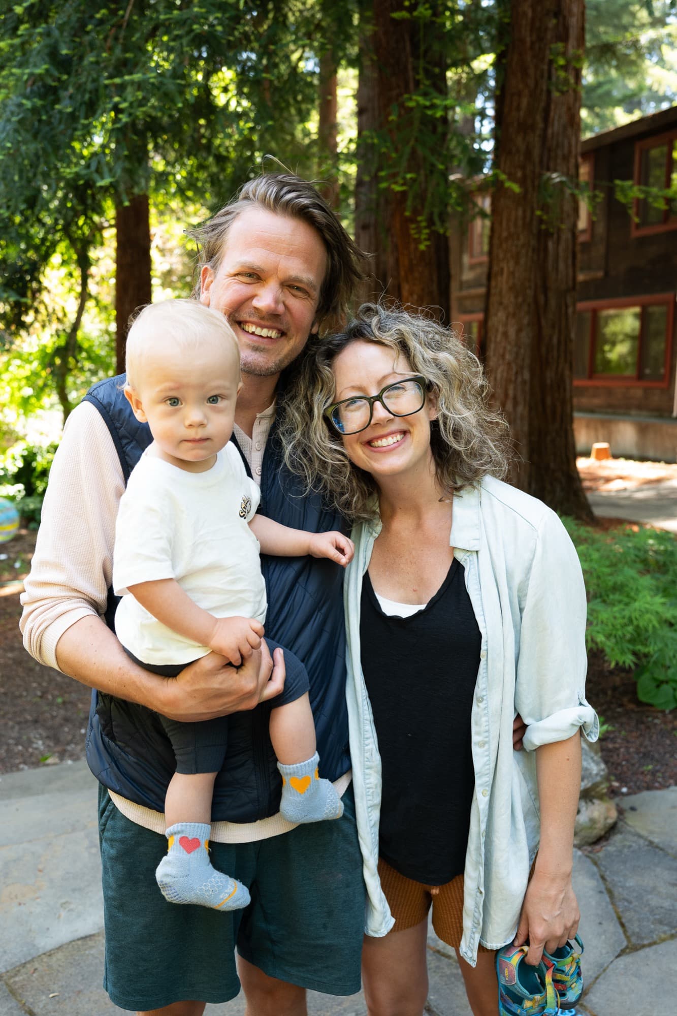 Jonas with his wife and son in Woodside, California